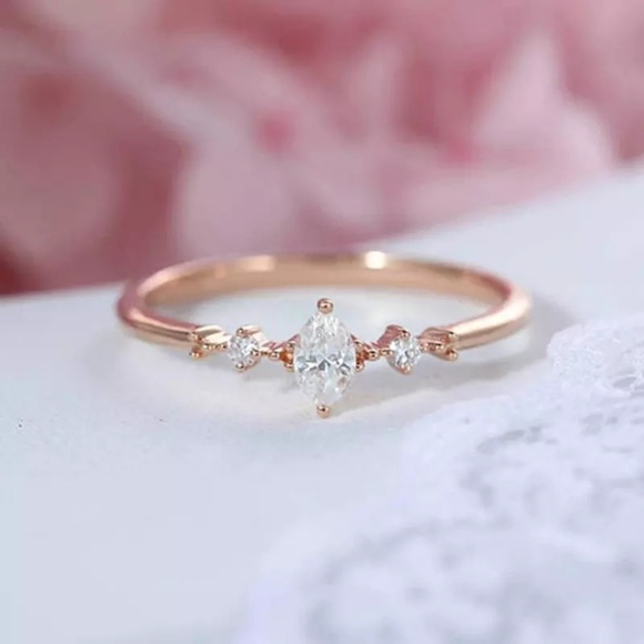 Diamonds & Jules Jewelry - Dainty Marquis Ring